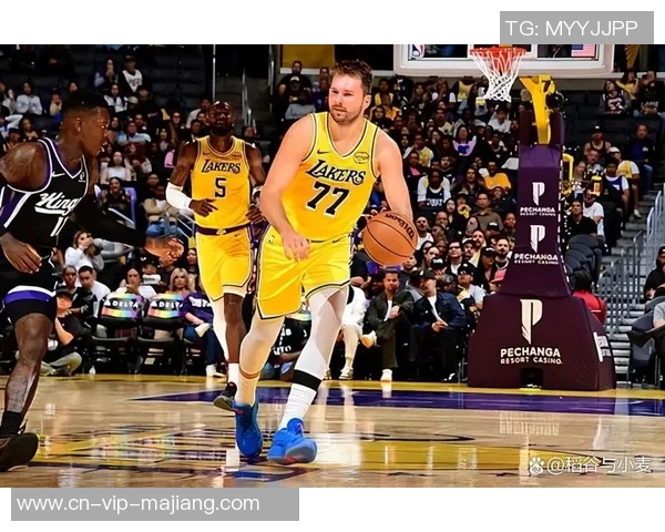 明日湖人客场挑战国王东契奇和海斯出战存疑詹姆斯等三名球员缺阵